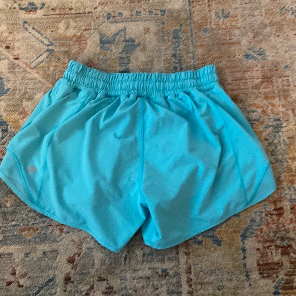 Lululemon hotty hot shorts size 4